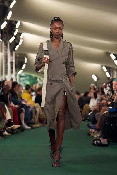 Look 37